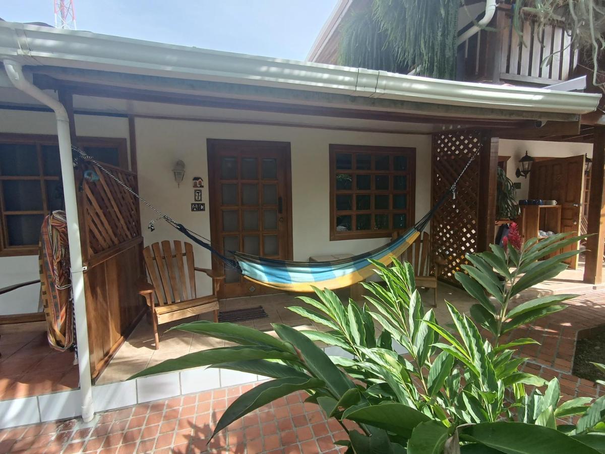 Posada Nena Caribe Puerto Viejo de Talamanca Exterior foto